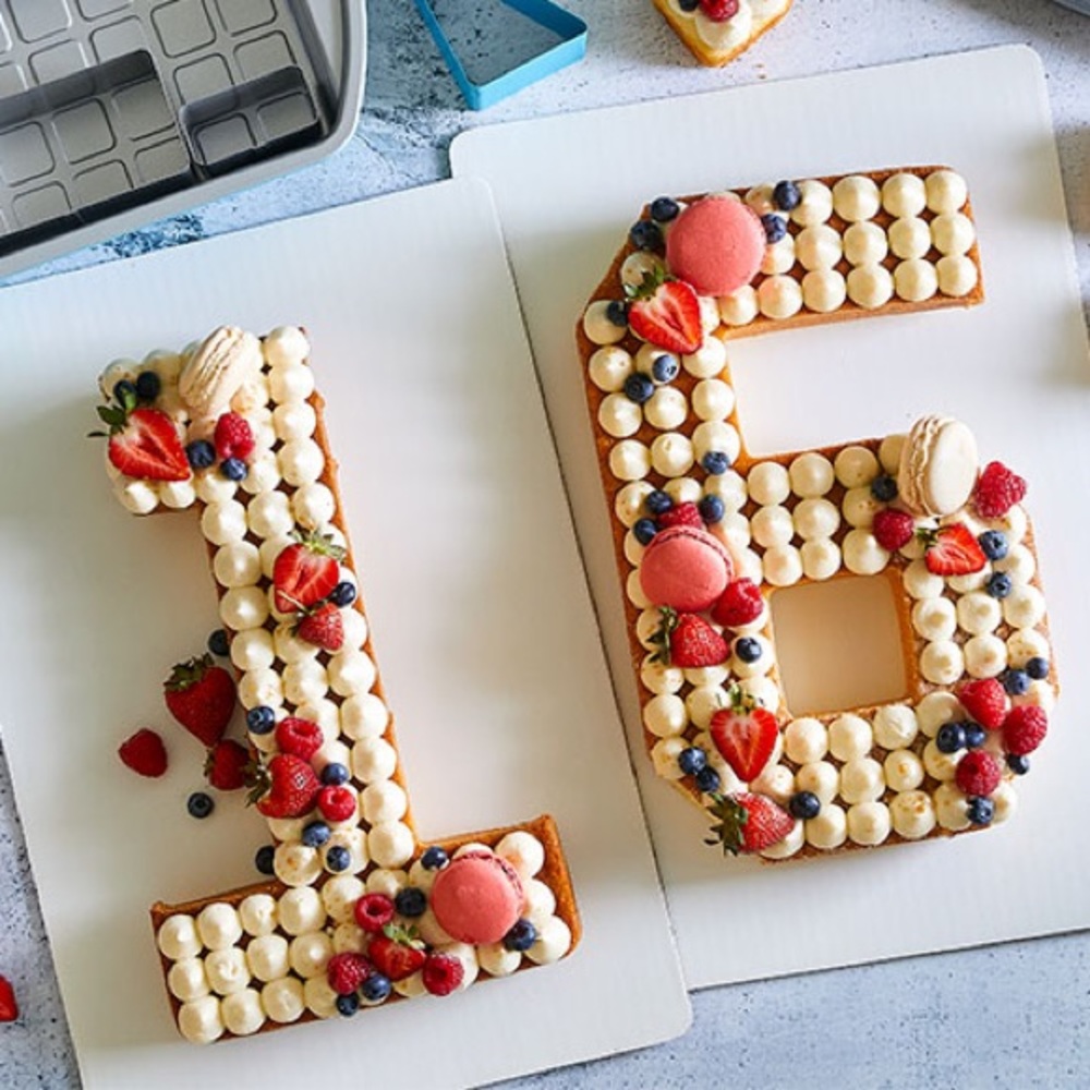 Pampered Chef 👩🏻‍🍳 Numbers and Letters Cake Pan 🎂 - Picture 3 of 4